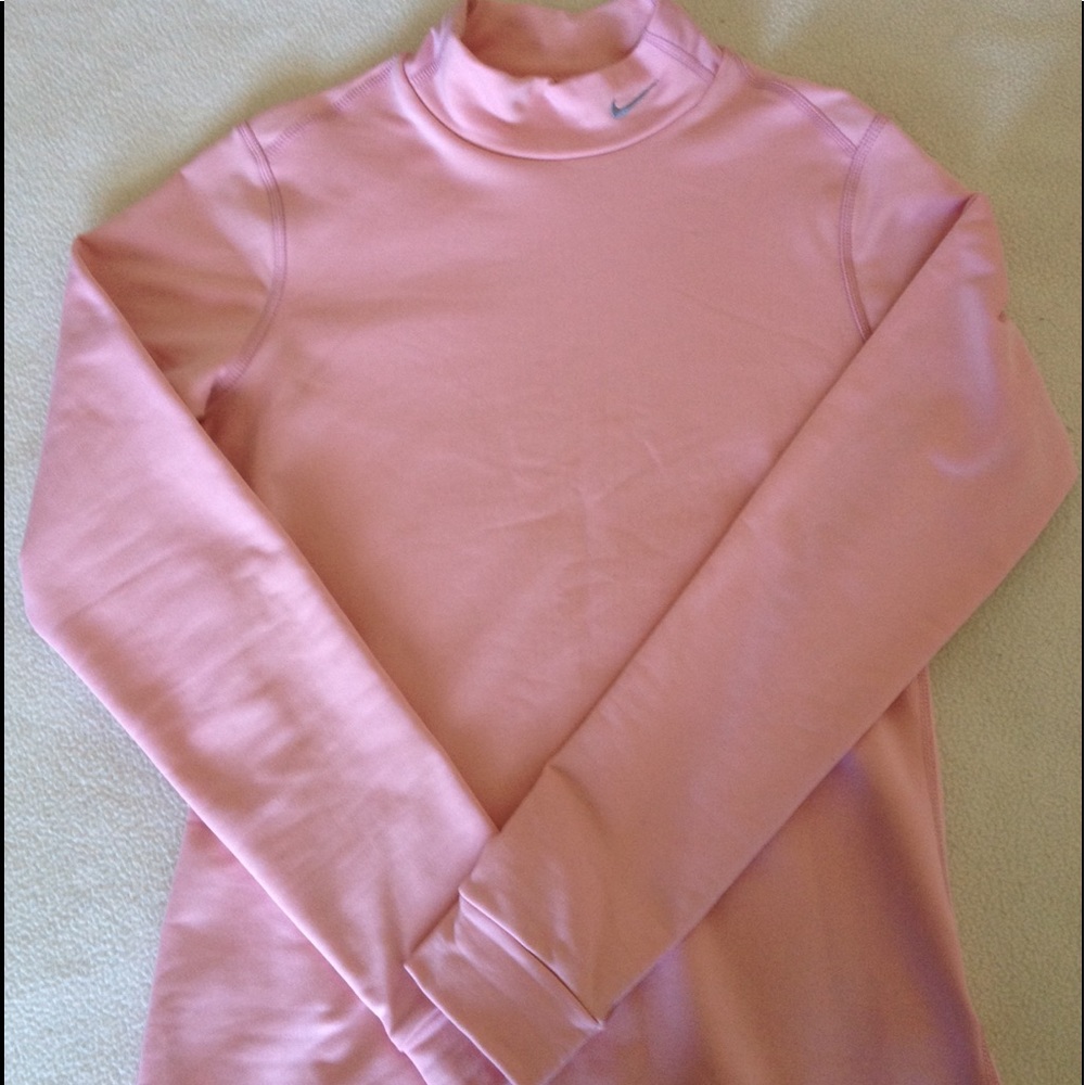NWOT Nike Fit Dry Top Sz M